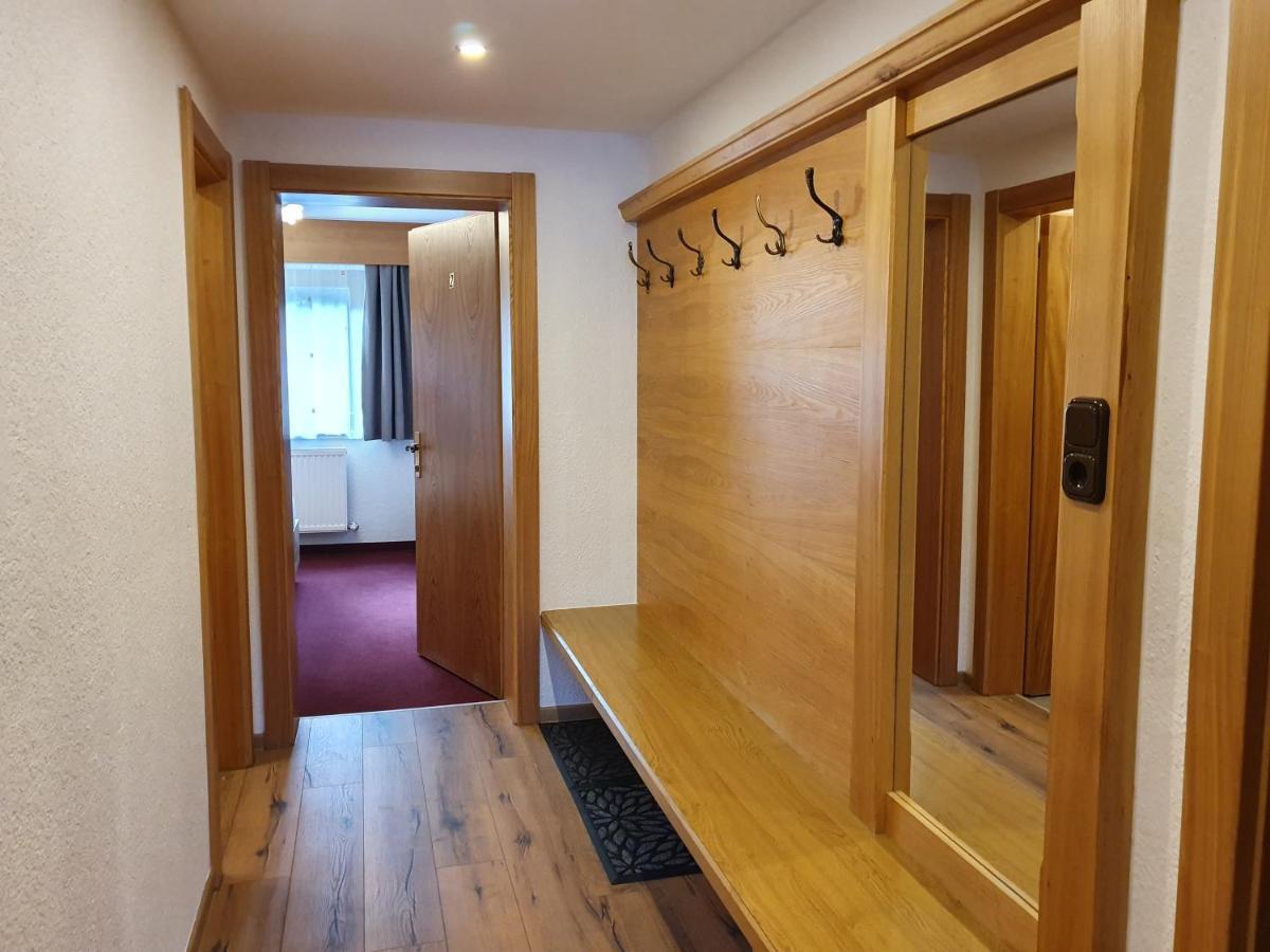 Appartements Karlinger Хубен Екстериор снимка